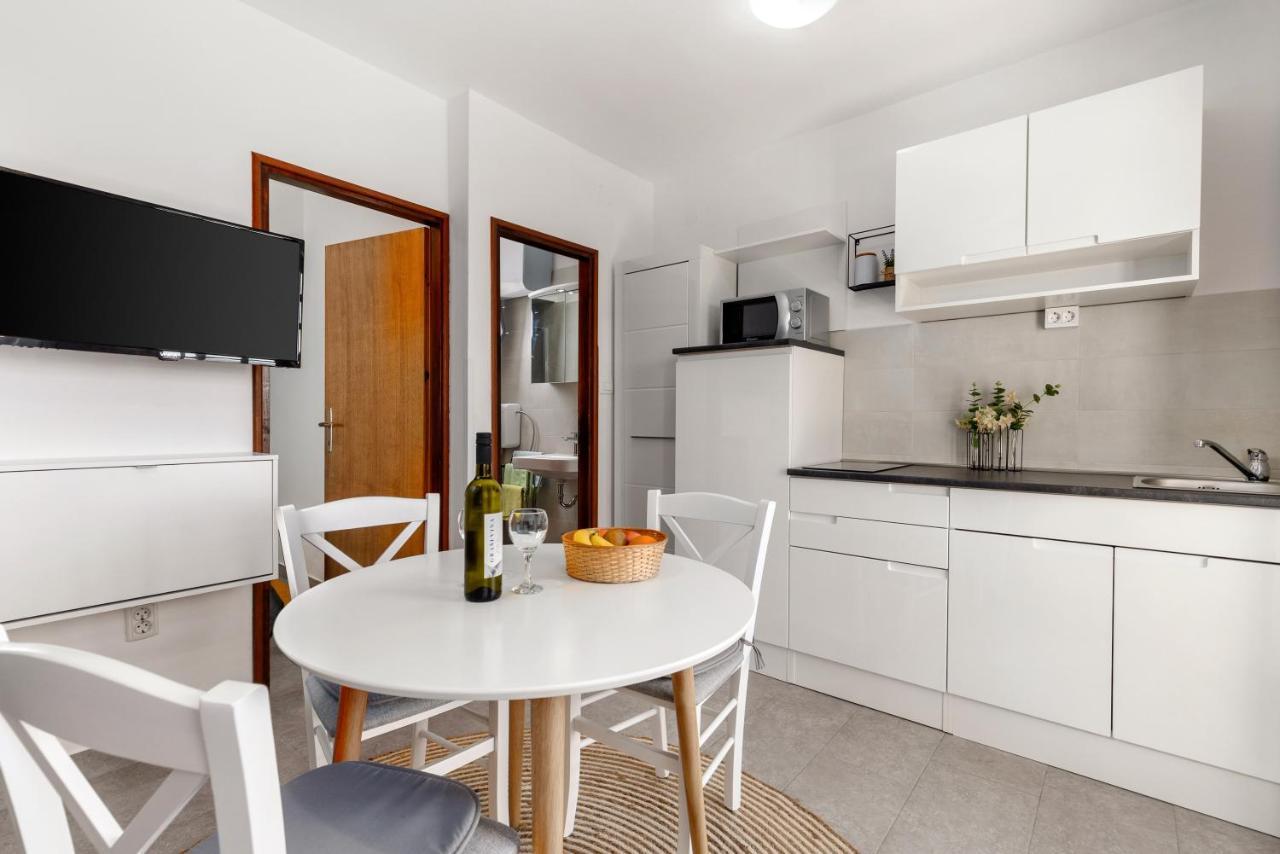 Apartments Vilma Опатия Экстерьер фото