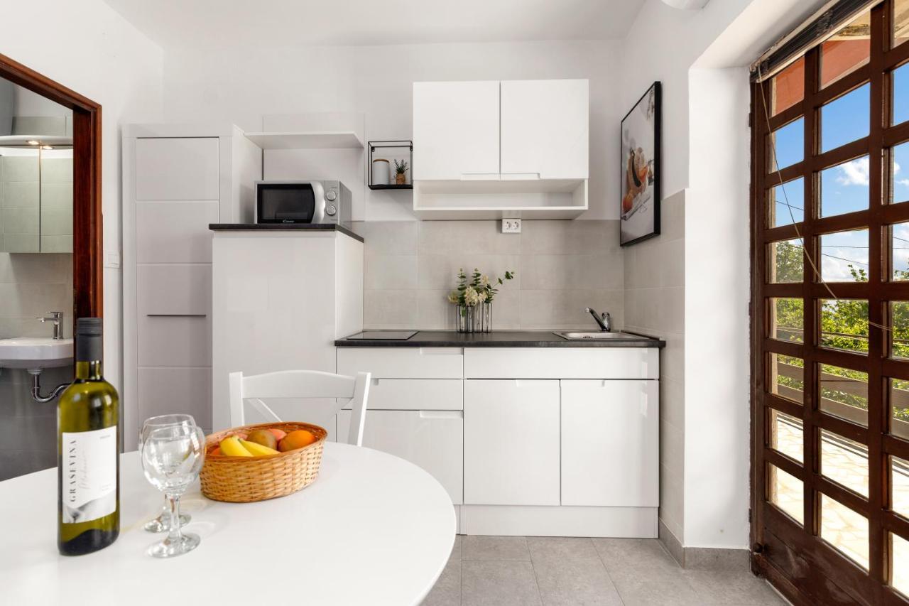 Apartments Vilma Опатия Экстерьер фото